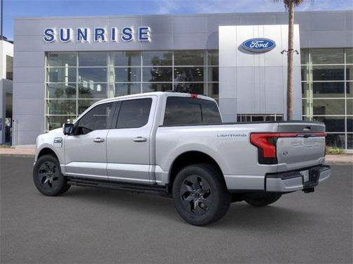 2025 Ford F-150 Lightning LARIAT