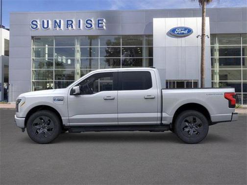 2025 Ford F-150 Lightning LARIAT
