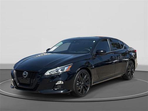 2022 Nissan Altima SR FWD