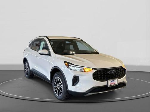 2025 Ford Escape PHEV SE