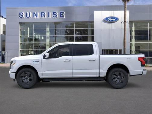 2025 Ford F-150 Lightning LARIAT