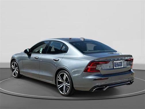 2019 Volvo S60 T6 R-Design