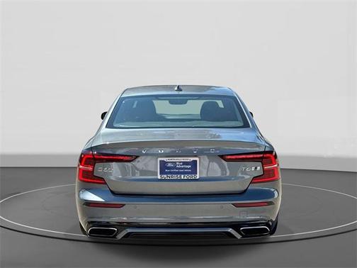 2019 Volvo S60 T6 R-Design