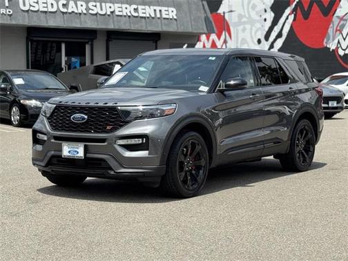 2022 Ford Explorer ST