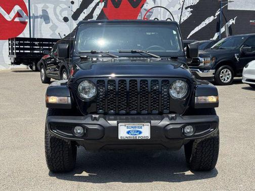2022 Jeep Gladiator Altitude 4x4