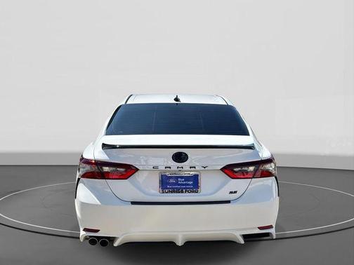 2024 Toyota Camry Hybrid SE