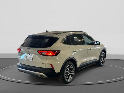 2025 Ford Escape PHEV SE