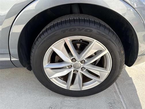 2017 Audi Q3 2.0T Premium