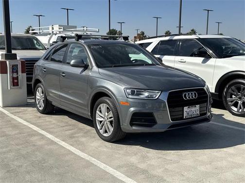 2017 Audi Q3 2.0T Premium