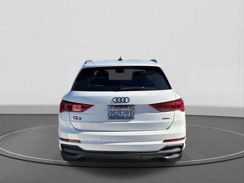 2023 Audi Q3 Premium 45 TFSI S line quattro Tiptronic