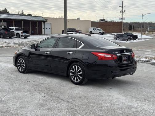 2017 Nissan Altima 2.5 SV