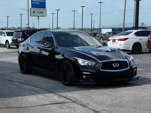 2015 INFINITI Q50 Sport