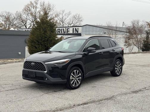 2022 Toyota Corolla Cross XLE