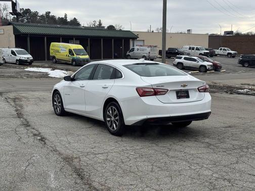 2022 Chevrolet Malibu FWD LT