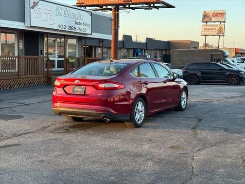 2016 Ford Fusion SE