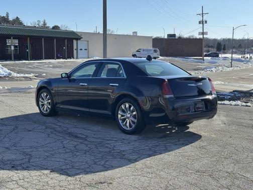 2017 Chrysler 300C Base