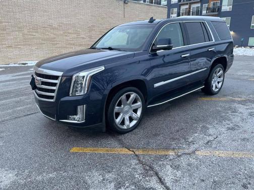 2018 Cadillac Escalade Luxury