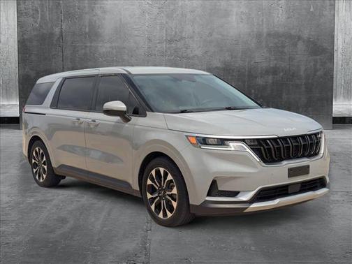 2023 Kia Carnival EX