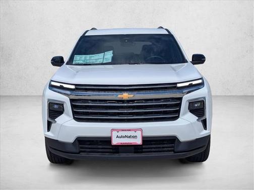 Summit White 2026 Chevrolet Traverse LT