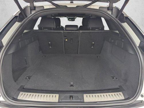 Santorini Black Metallic 2025 Land Rover Range Rover Velar P250 SE R-Dynamic