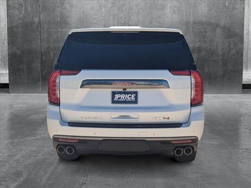 2023 GMC Yukon XL 4WD AT4