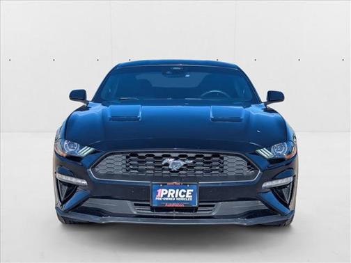 2022 Ford Mustang EcoBoost