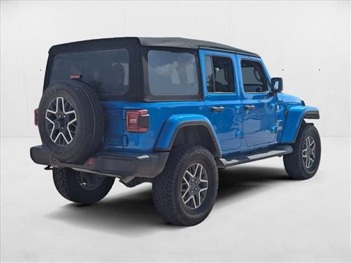 2024 Jeep Wrangler 4-Door Sahara 4x4