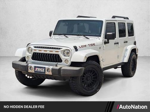 Bright White Clearcoat 2017 Jeep Wrangler Unlimited Sahara