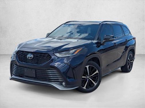 2022 Toyota Highlander XSE