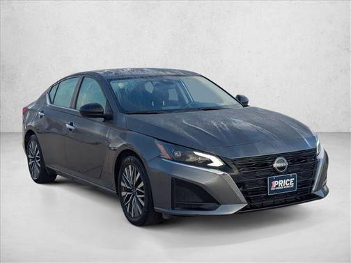 Gun Metallic 2025 Nissan Altima SV FWD