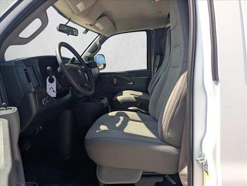 Summit White 2026 Chevrolet Express 2500 2500 Extended Wheelbase, WT, RWD