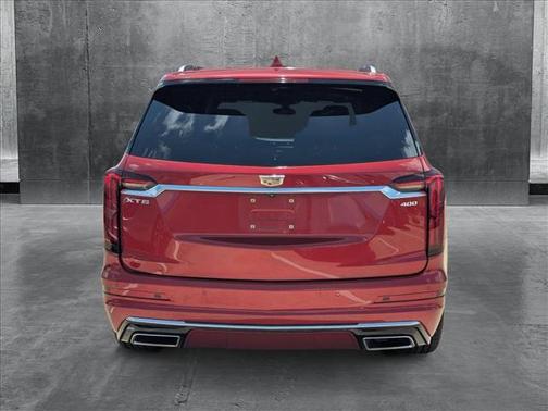 2022 Cadillac XT6 Premium Luxury FWD