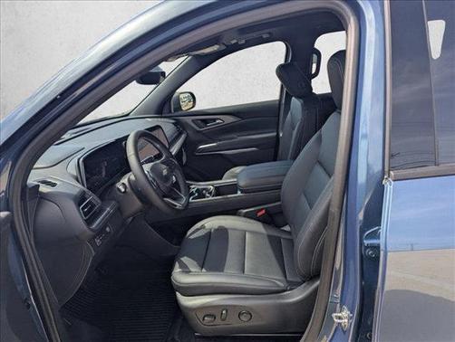 Lakeshore Blue Metallic 2026 Chevrolet Traverse LT
