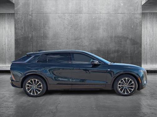 2024 Cadillac LYRIQ Sport w/1SK