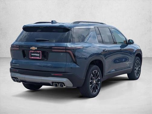 Lakeshore Blue Metallic 2026 Chevrolet Traverse LT