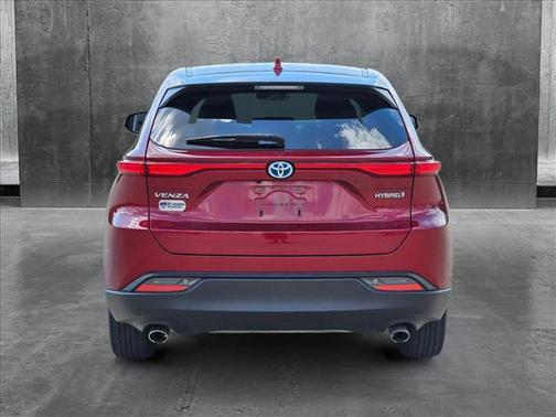 2022 Toyota Venza LE