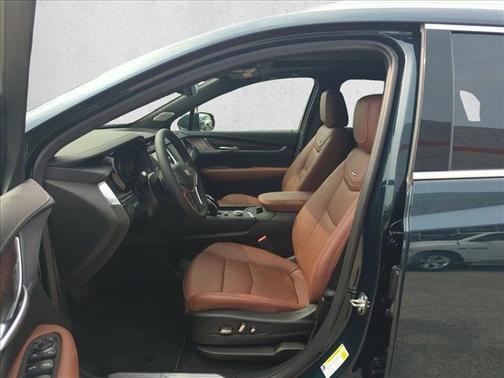 Emerald Lake Metallic 2026 Cadillac XT5 Premium Luxury