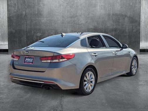 2017 Kia Optima LX