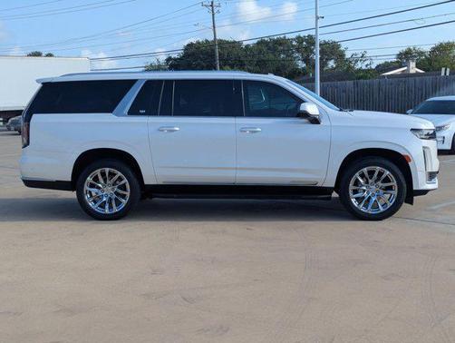 2023 Cadillac Escalade ESV Premium Luxury