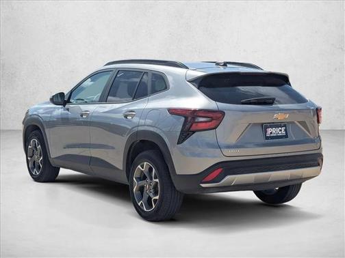 Sterling Gray Metallic 2025 Chevrolet Trax LT
