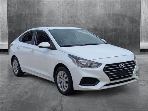 2022 Hyundai Accent SE