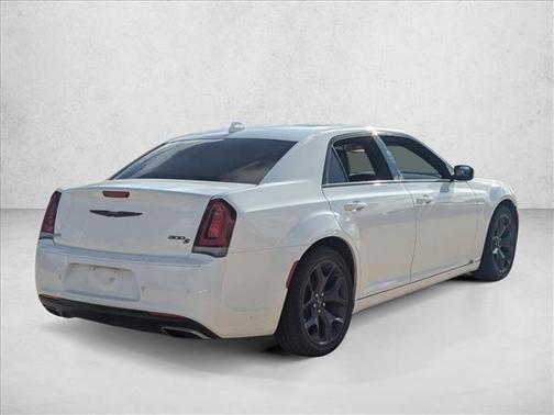 2022 Chrysler 300 S