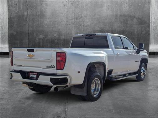 2022 Chevrolet Silverado 3500 High Country