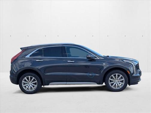 2022 Cadillac XT4 Premium Luxury