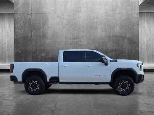 2024 GMC Sierra 2500 AT4