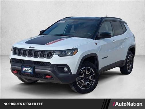 Bright White Clearcoat 2025 Jeep Compass Trailhawk