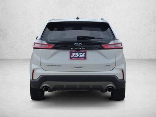 Star White Metallic Tri-Coat 2023 Ford Edge Titanium