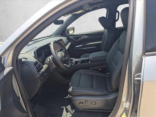 Sterling Gray Metallic 2026 Chevrolet Traverse LT