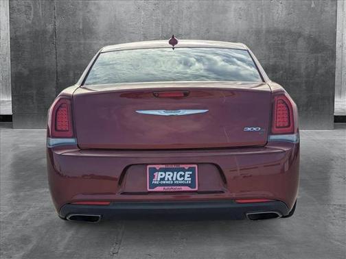 2019 Chrysler 300 S