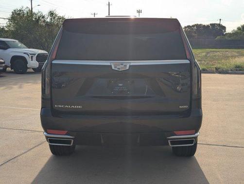2022 Cadillac Escalade Premium Luxury